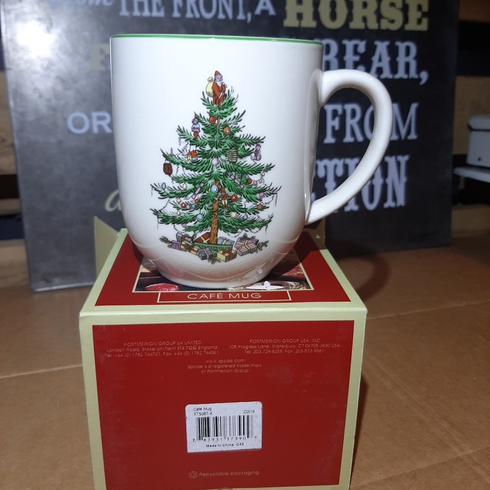 Spode Christmas tree cafe mug NEW!
